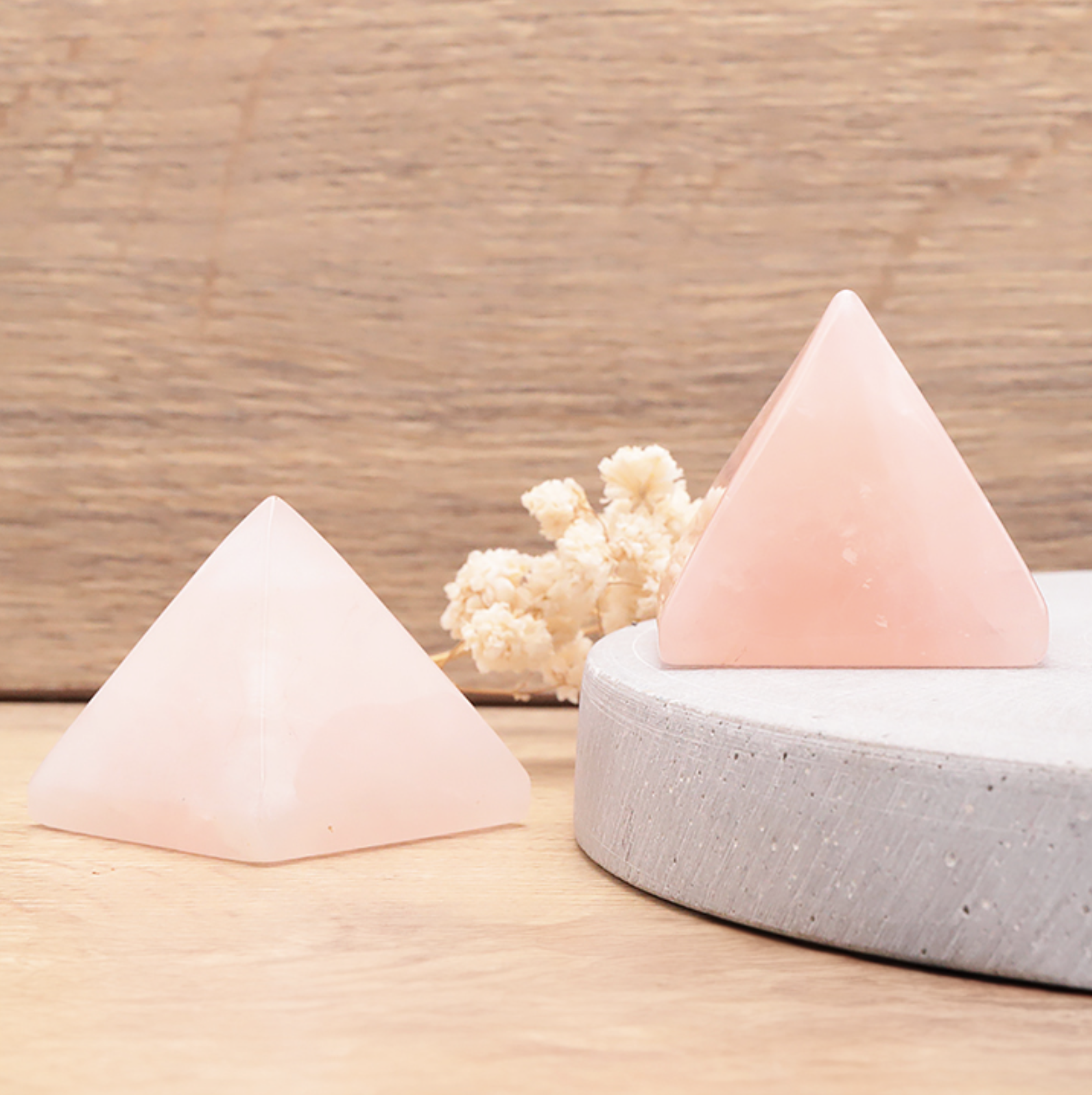 PYRAMIDE 40MM QUARTZ ROSE BRÉSIL A