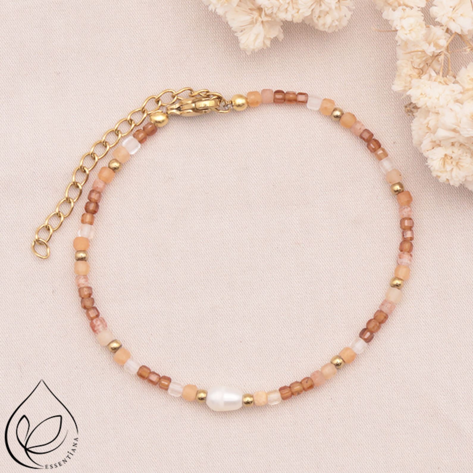 BRACELET VAYA DORÉ PERLE D&rsquo;EAU DOUCE, PIERRE DE SOLEIL, CORNALINE, CRISTAL DE ROCHE A