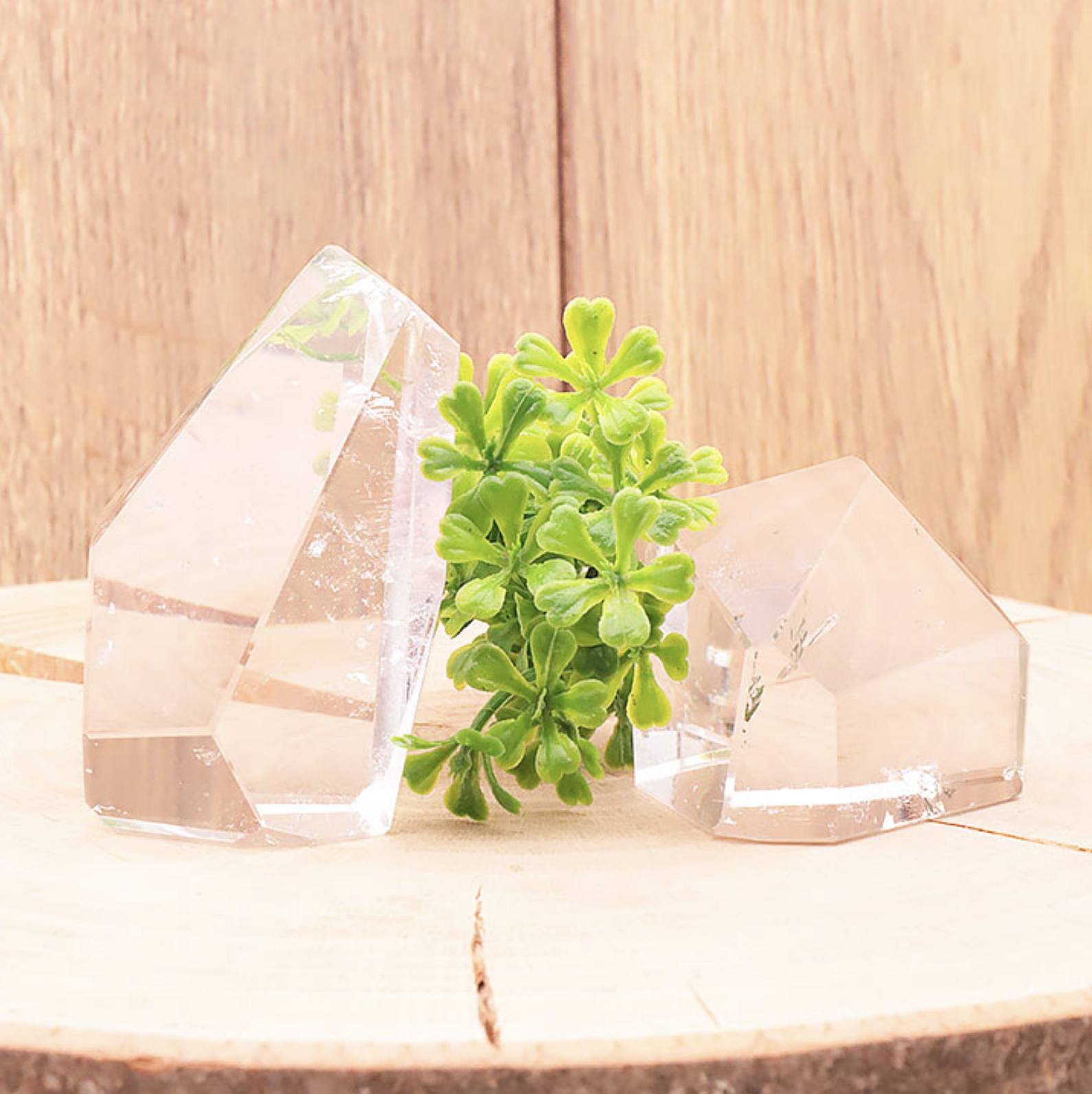 CRISTAUX TAILLÉS CRISTAL DE ROCHE AAA 100 À 120G (1 PIÈCE)