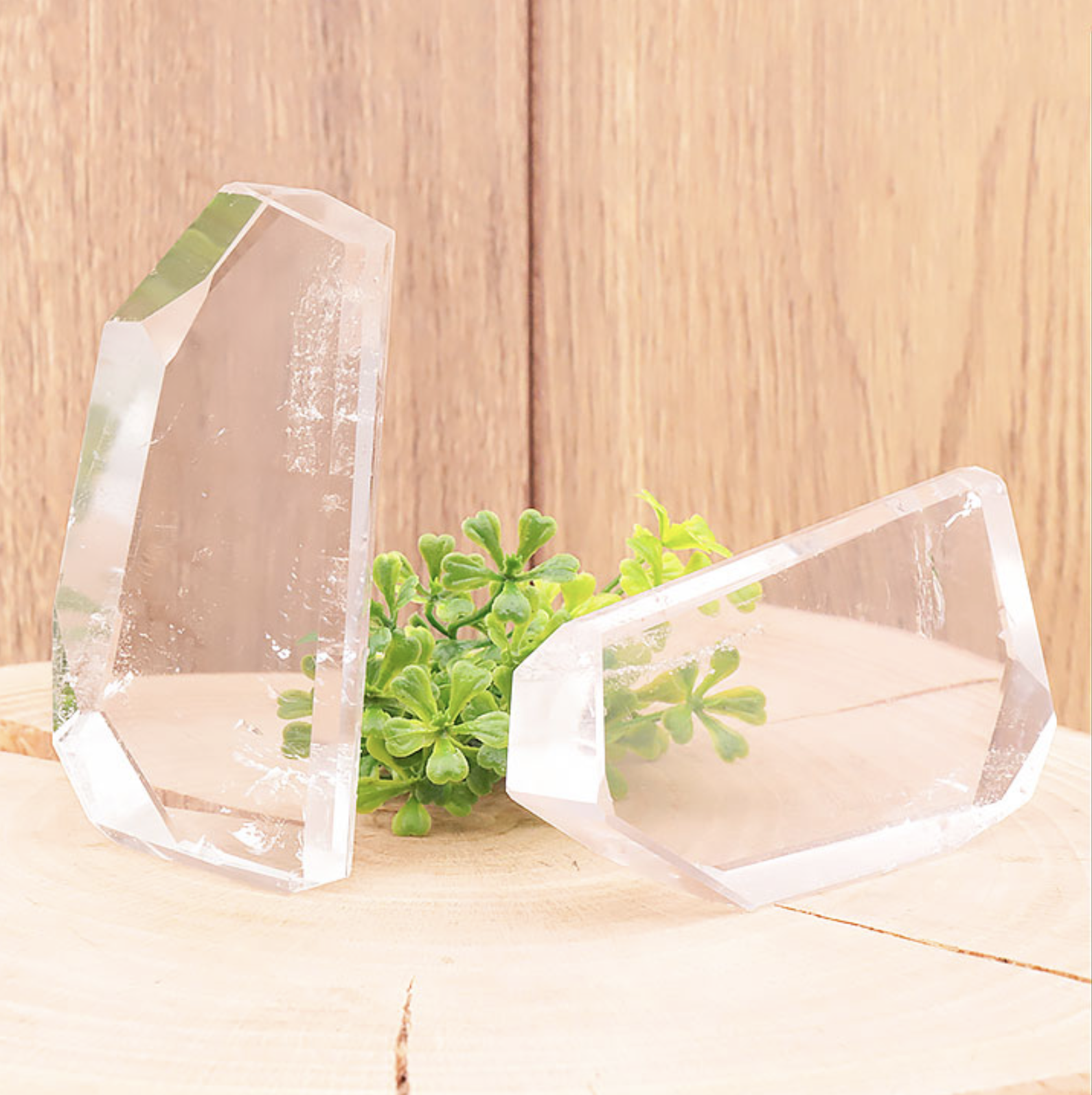 CRISTAUX TAILLÉS CRISTAL DE ROCHE AAA 160 À 180G (1 PIÈCE)