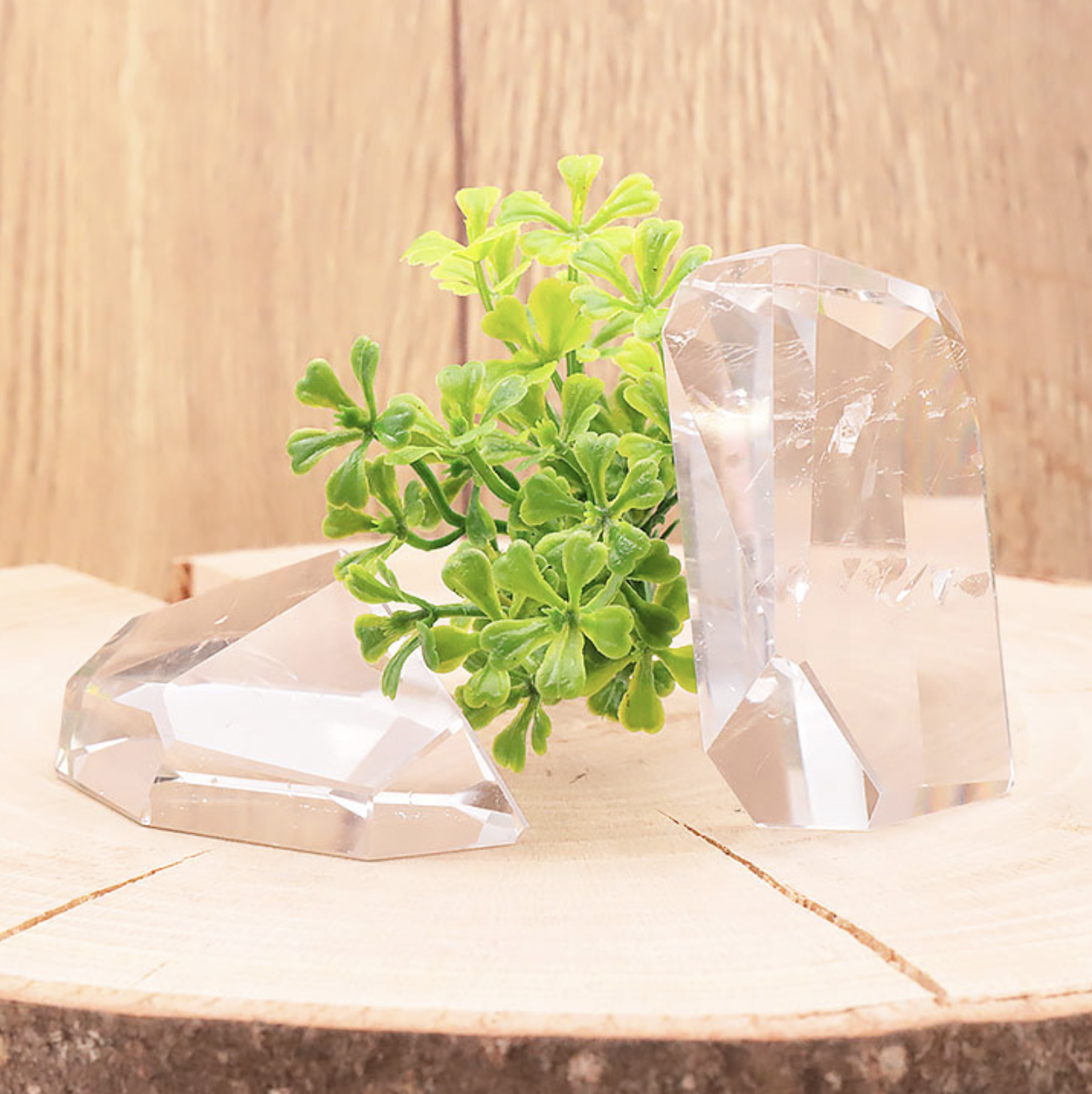 CRISTAUX TAILLÉS CRISTAL DE ROCHE AAA 80 À 100G (1 PIÈCE)