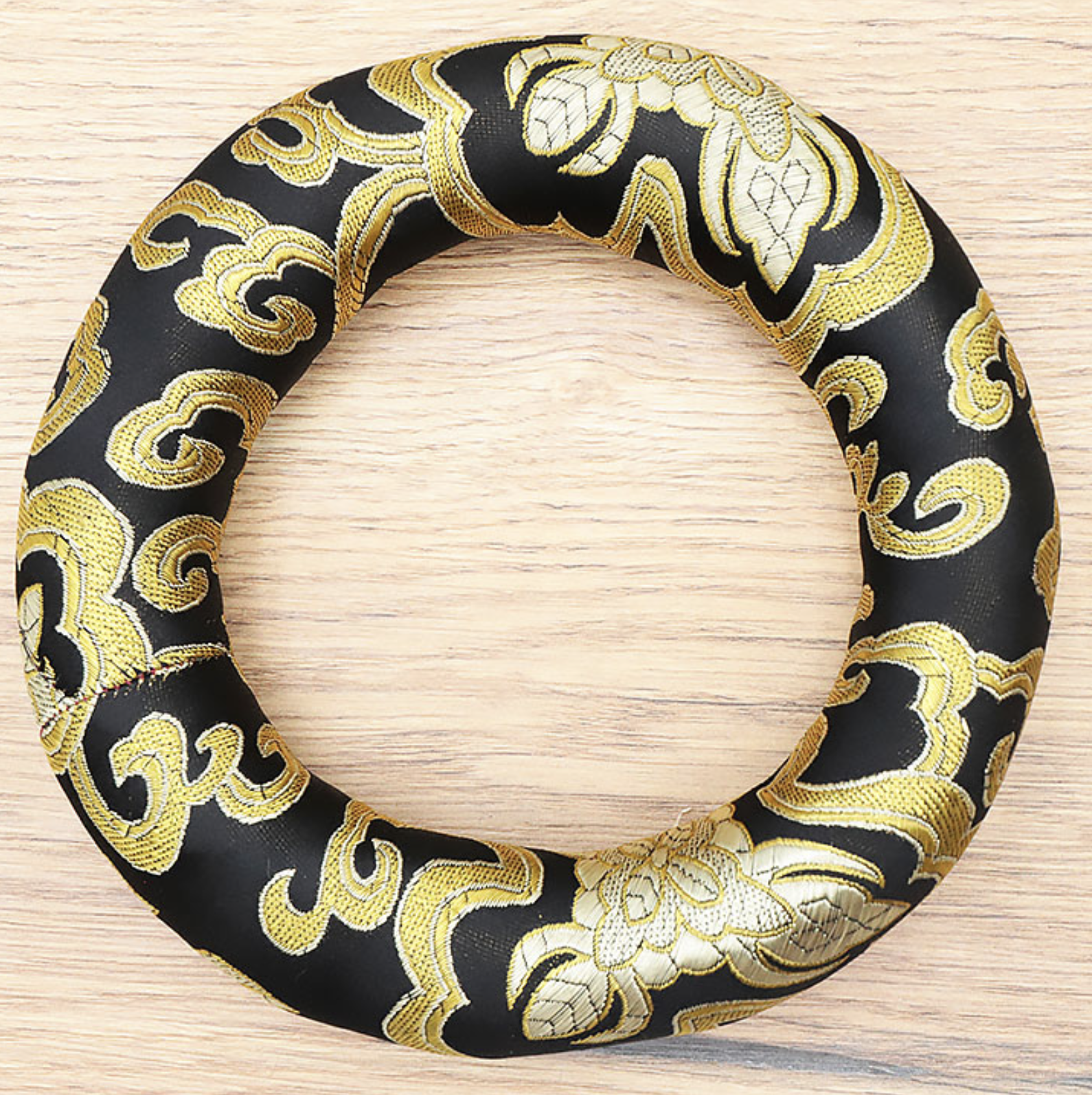 COUSSIN CERCLE 140MM NOIR (1 PIÈCE)